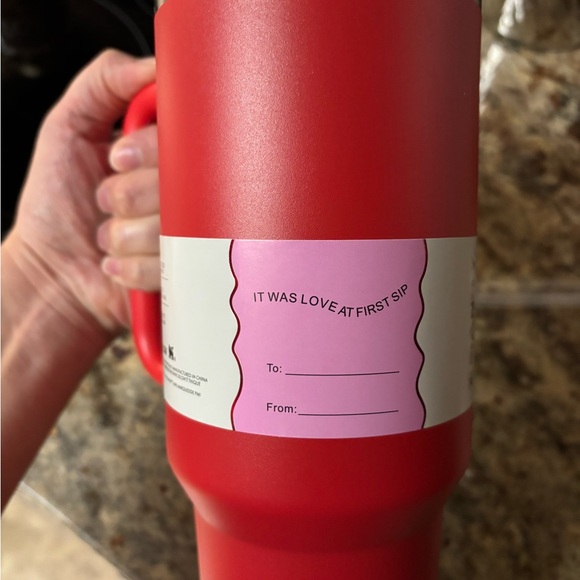 STANLEY special edition Valentine’s Day! brand new 40oz - Picture 3 of 7